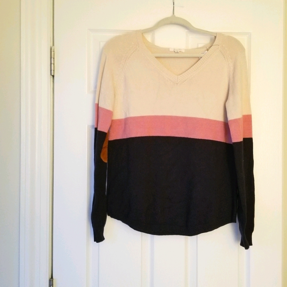August Mist Medium Colorblock Sweater
